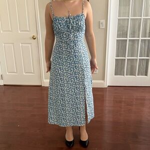 Chic Blue Floral Midi Dress